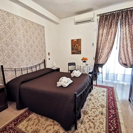B&B Divina Roma Exterior foto