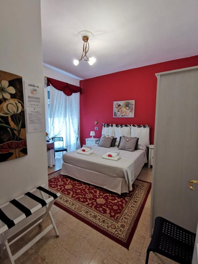 B&B Divina Roma Exterior foto