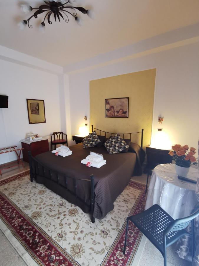 B&B Divina Roma Exterior foto